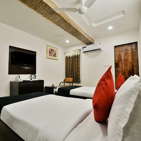 Capital O 39331 Hotel Retaj Bhilwara Extérieur photo