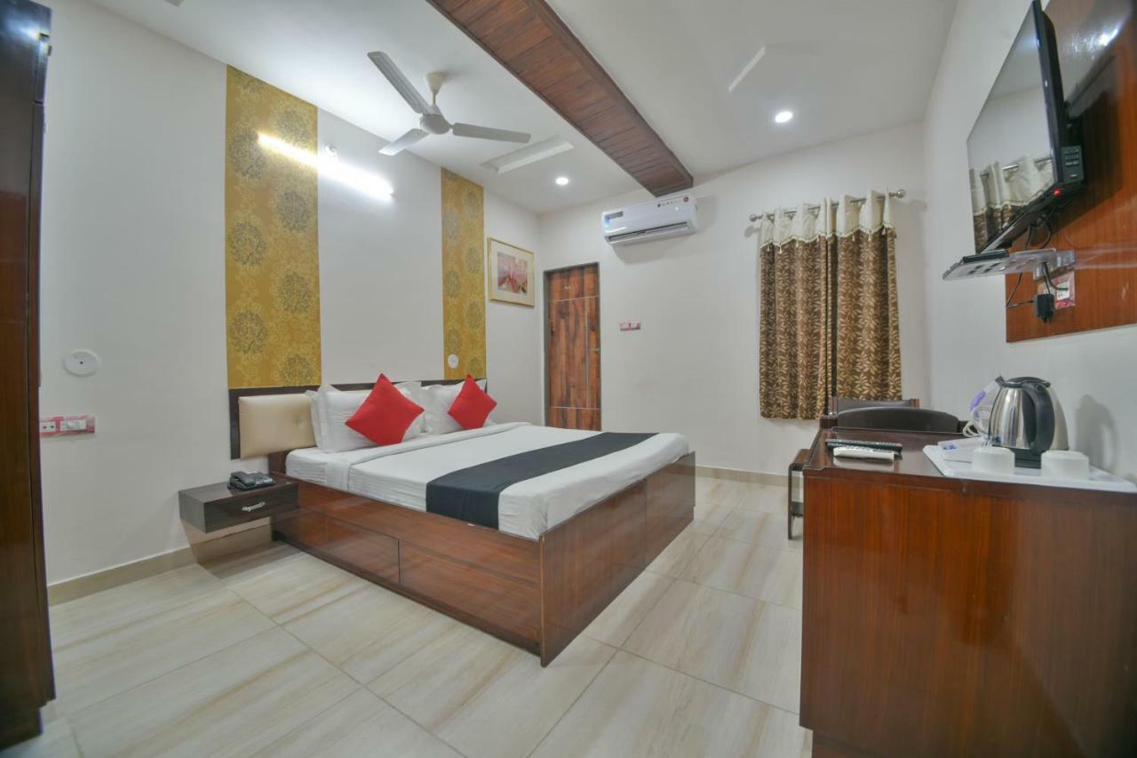Capital O 39331 Hotel Retaj Bhilwara Extérieur photo