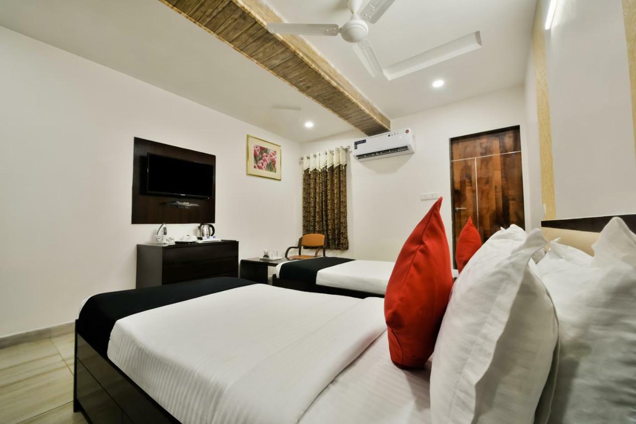 Capital O 39331 Hotel Retaj Bhilwara Extérieur photo