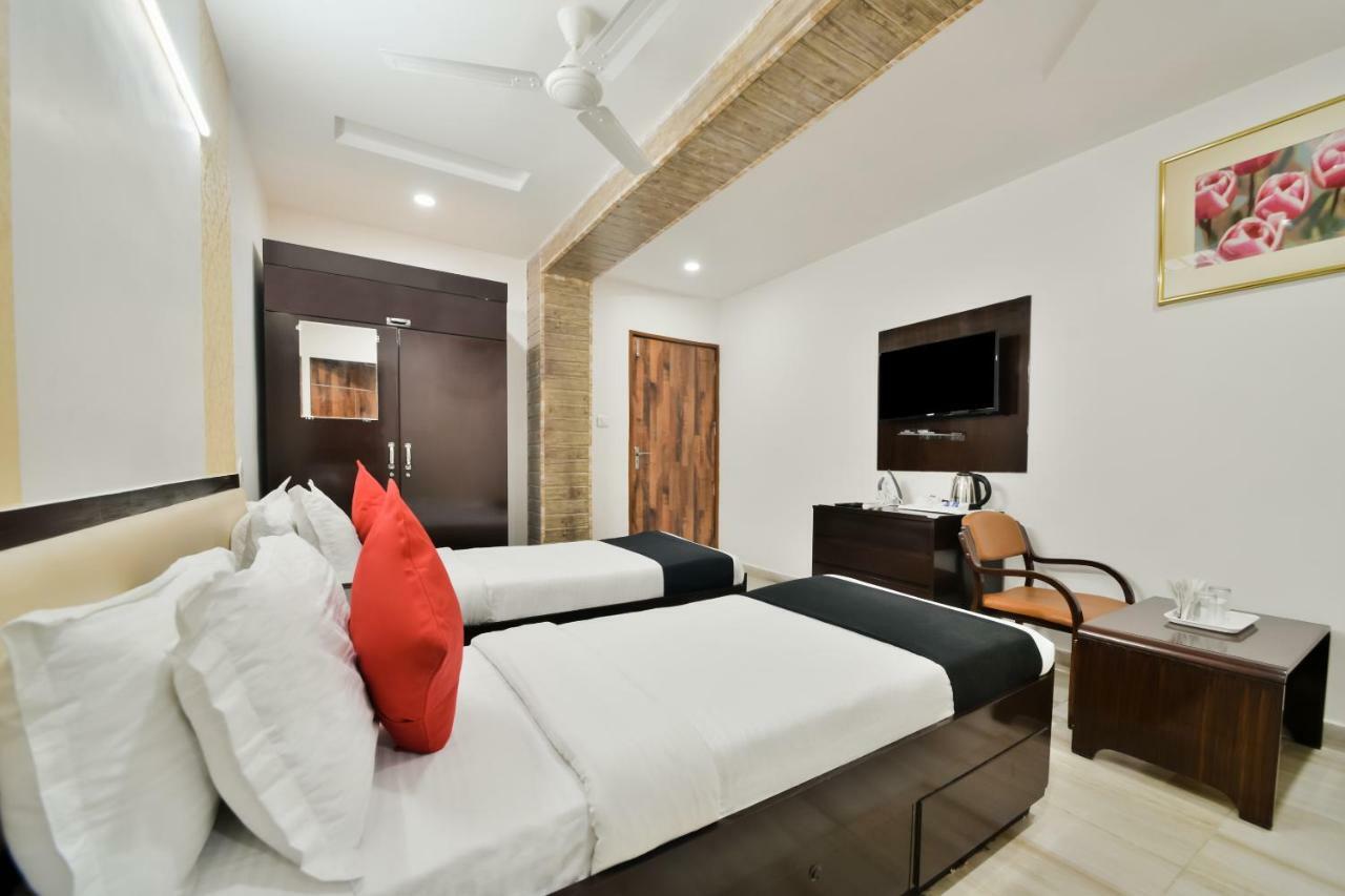 Capital O 39331 Hotel Retaj Bhilwara Extérieur photo